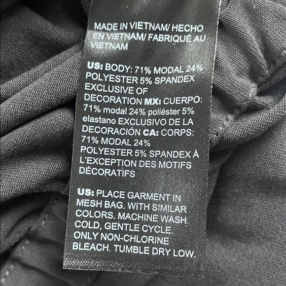 White House Black Market Blouse - Picture 9 of 9